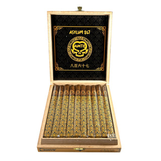 Open wooden box of cigars with 'Asylum 867 Auntie' branding on a white background